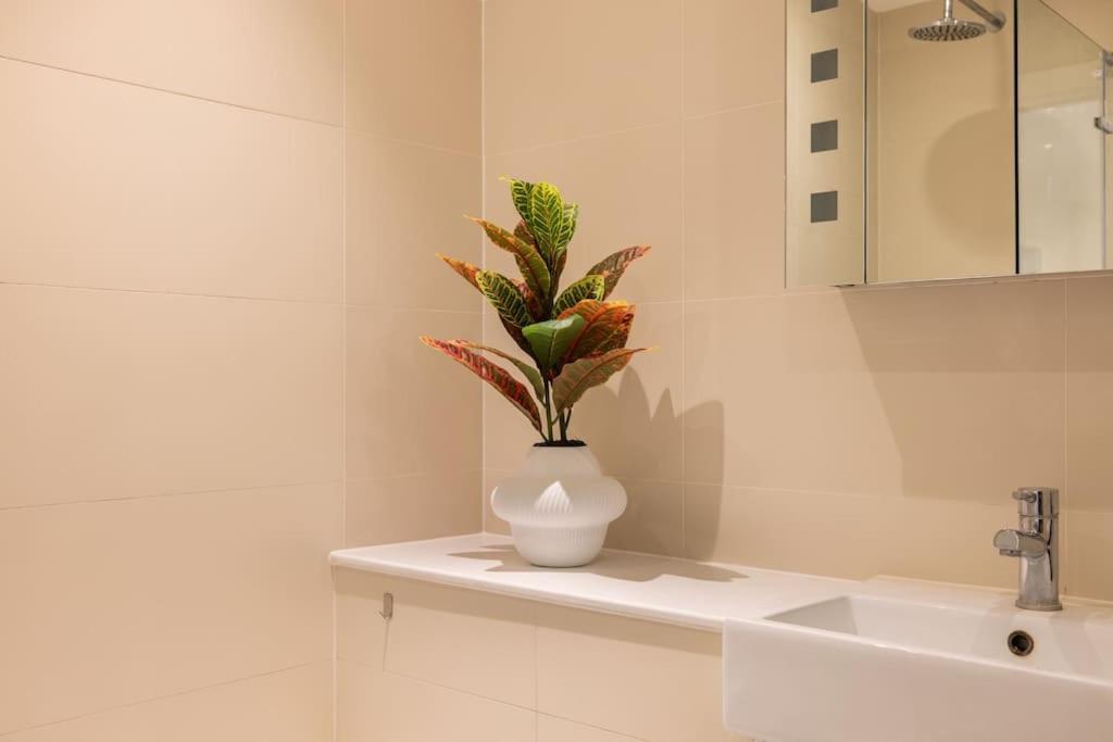 Wild Roses Serviced Apartments - Borough Londres Extérieur photo